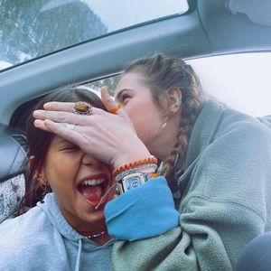 Meet your Posher, Grace